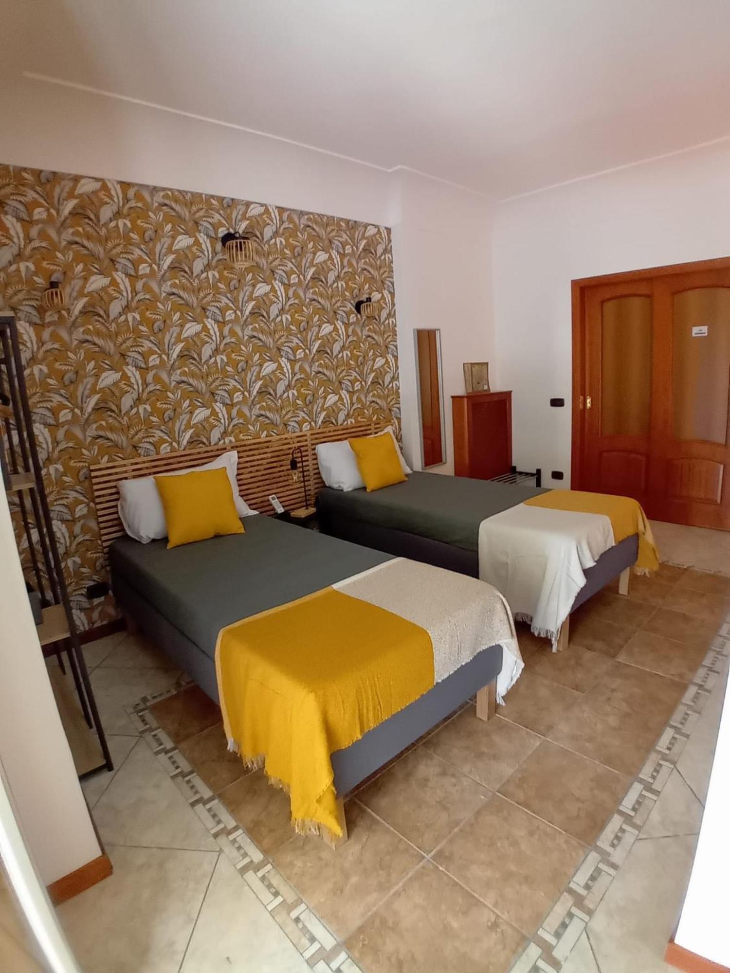Reginella House Hotel Napoli Ngoại thất bức ảnh
